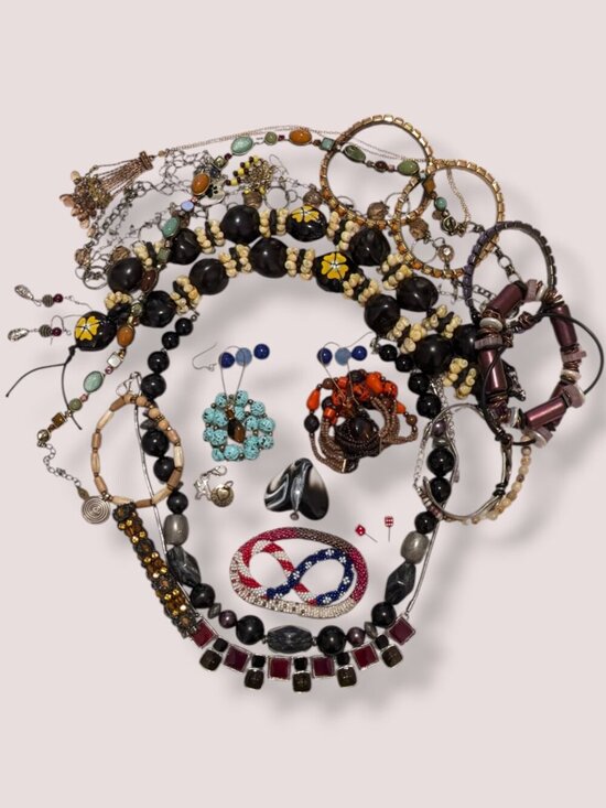Jewelry - MAGRA - Vintage to Now Jewelry Lot- 072
